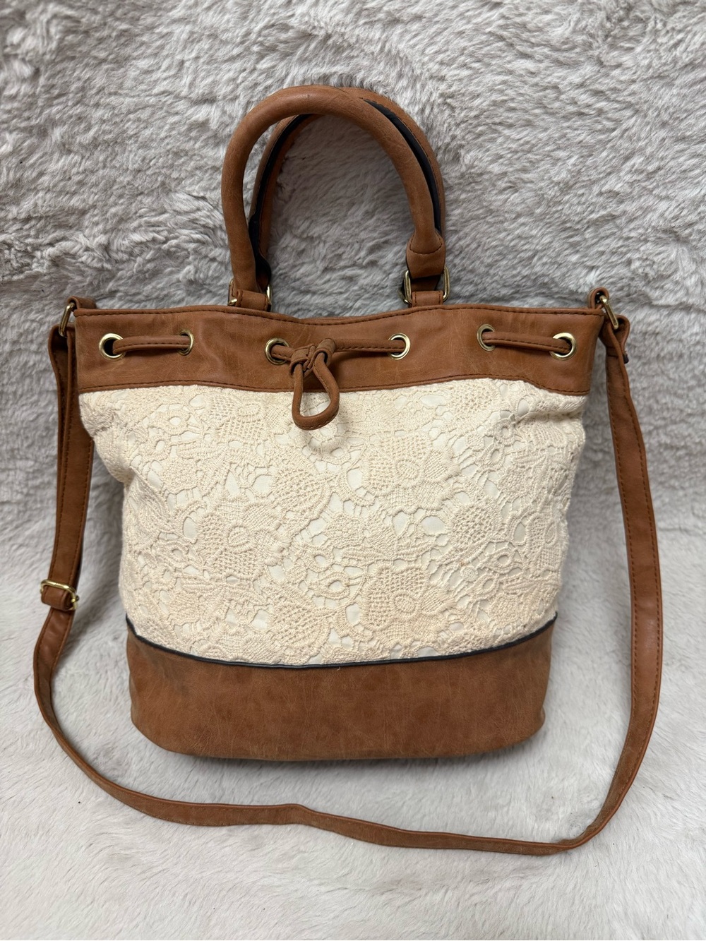 Cream Lace & Tan Faux Leather Drawstring Shoulder Bag